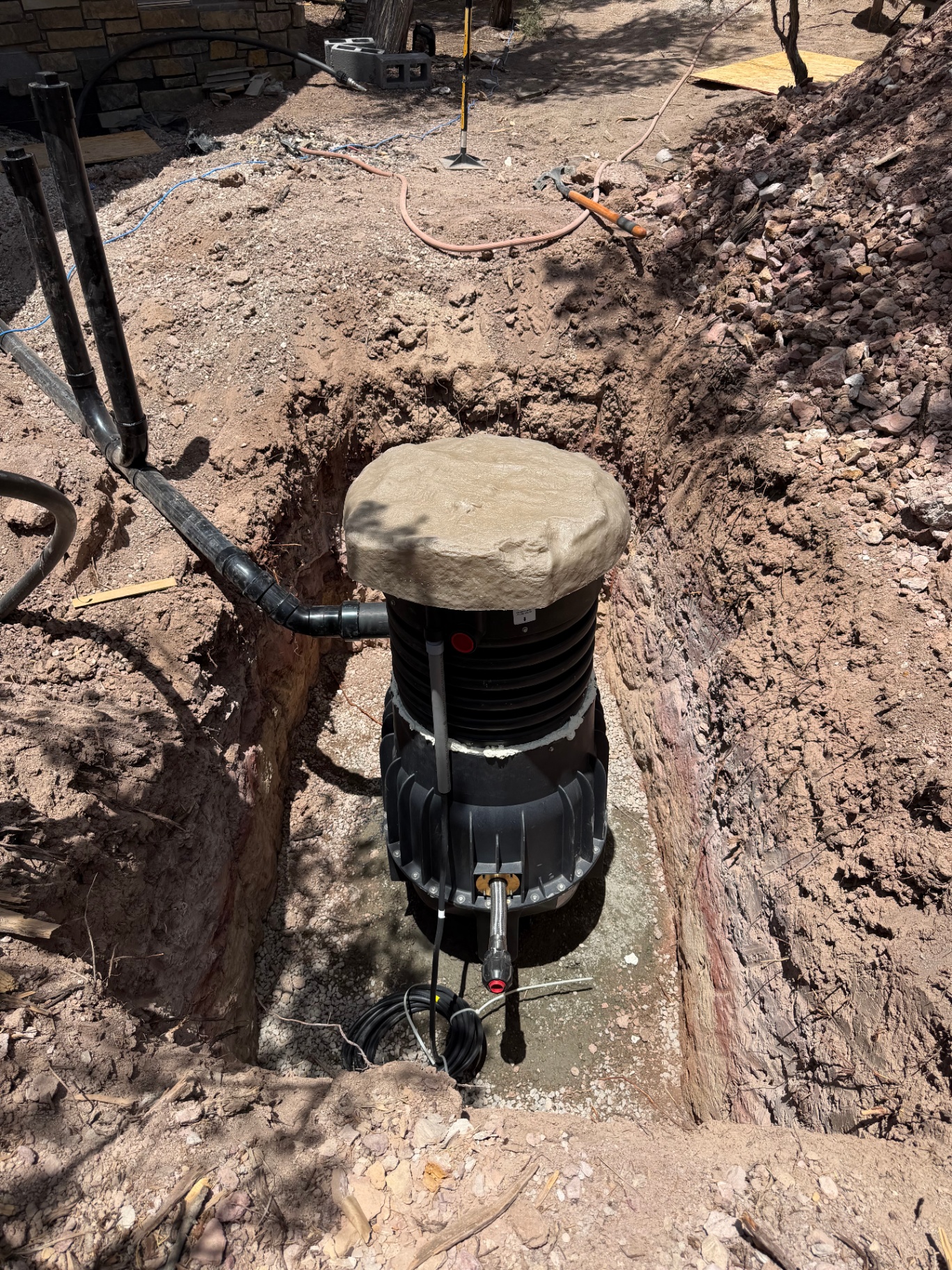 Septic tank riser & lid install